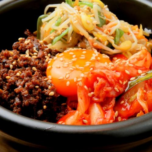 石焼ビビンバ/石焼チーズビビンバ