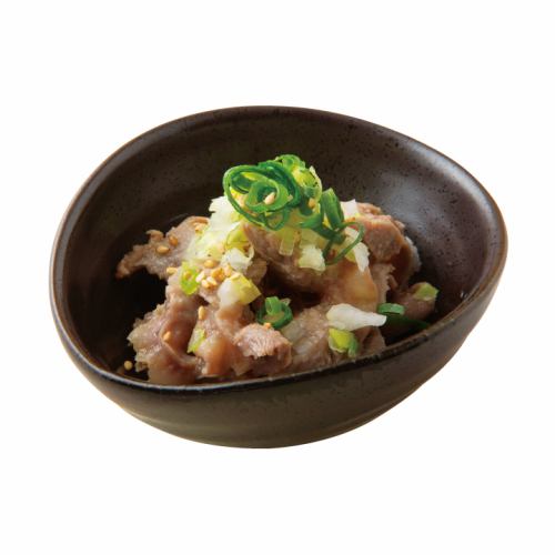 Crunchy gizzard with green onion and salt sauce