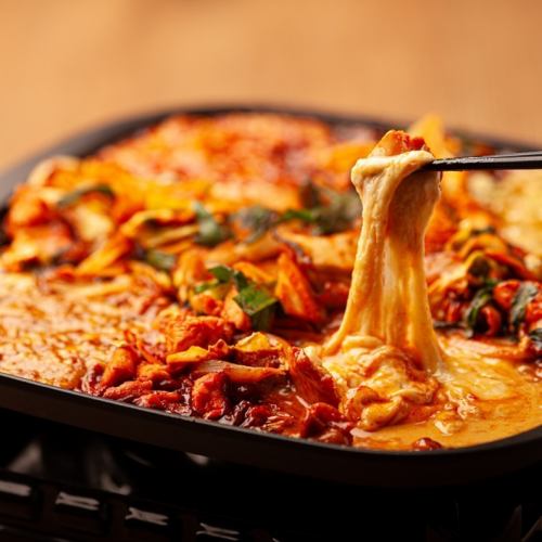 Four kinds of cheese dak galbi