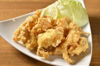 新京名物　ゲソカラ