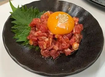 生羊肩肉