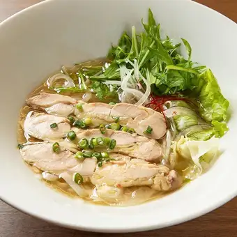 鸡肉河粉