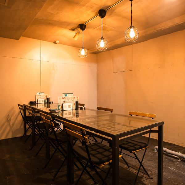 [Semi-Private Room] We also have semi-private rooms for small groups where you can enjoy your meal slowly in a private space.Perfect for drinking parties with friends, banquets, dates, and anniversaries.