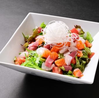 鮮魚の海鮮サラダ