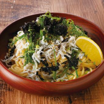 たらこと釜揚げしらす、青じそのスパゲッティ