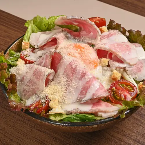 自家製ハムのシーザーサラダ
