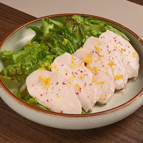 自家製鶏ハムのサラダ
