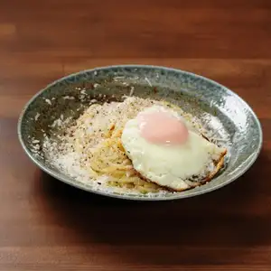 にんにくたっぷりカチョエペペ