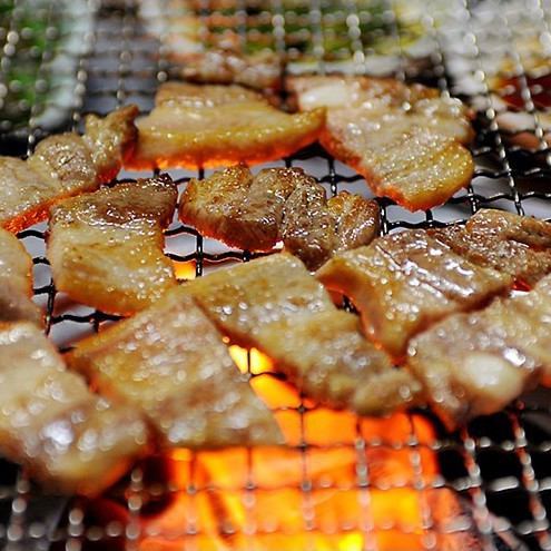 Charcoal grilled samgyeopsal!
