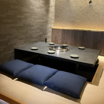 個室6名用が2つ!最大12名でのご利用も可能です。人気のお席ですのでお早めにご予約をお願いいたします。