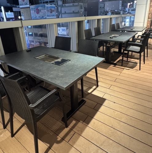 開放感あふれるオープンテラス席を完備!