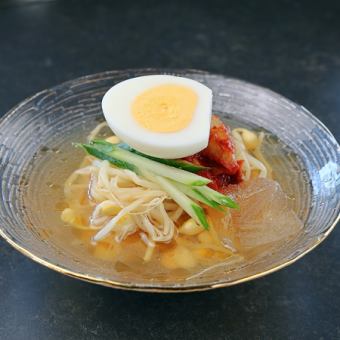 ハーフ冷麺