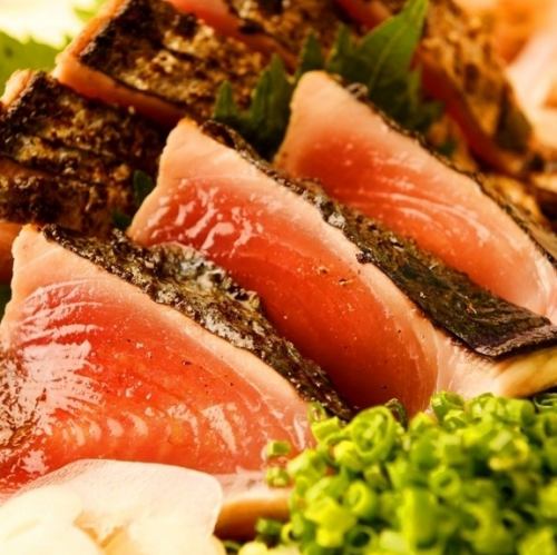 Carefully selected Japanese cuisine ★ Tosa straw-grilled bonito
