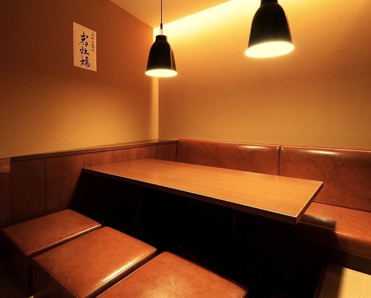 A private tatami room suitable for parties of up to 24 people.