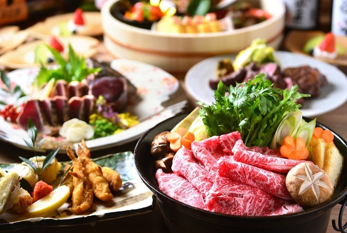 A luxurious Chita beef sukiyaki course perfect for parties. Enjoy Bekoya's two major specialties.