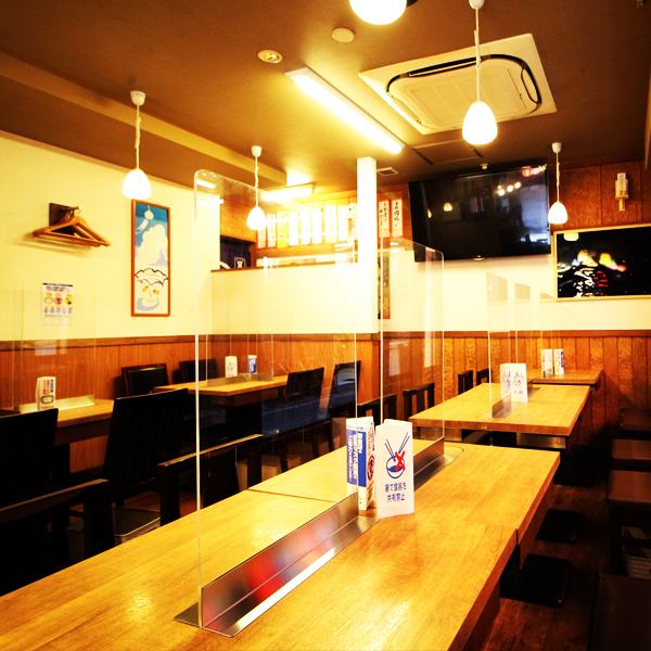 A popular bar with plenty of atmosphere! Click here for those who want to drink relaxedly ★ You can enjoy chatting and dining calmly! Also for company banquets and girls-only gatherings ♪
