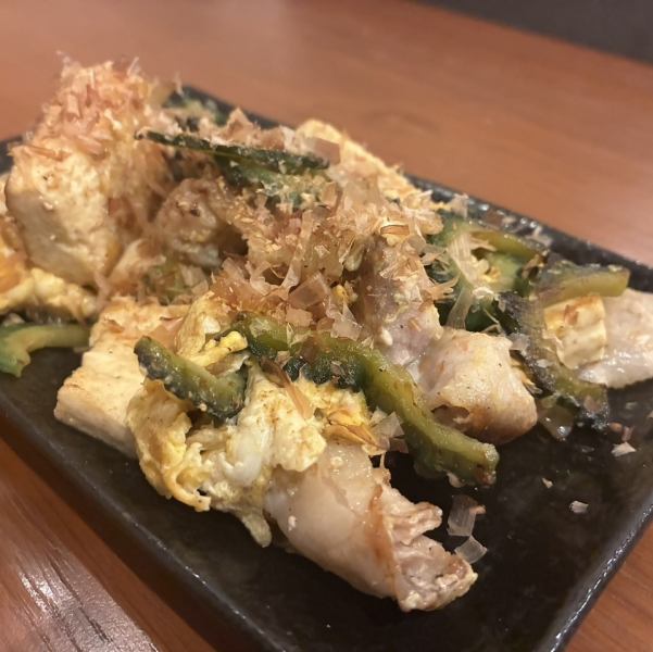 外せない逸品！沖縄県代表の家庭料理「ゴーヤチャンプル―」