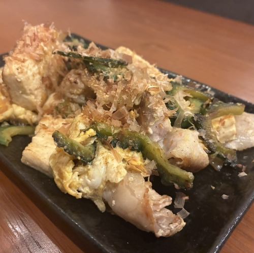 外せない逸品！沖縄県代表の家庭料理「ゴーヤチャンプル―」