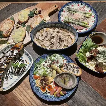 【4500円(税込)女子会プラン◆飲み放題付】2種のバケピ盛り、クリームパスタなど全5品