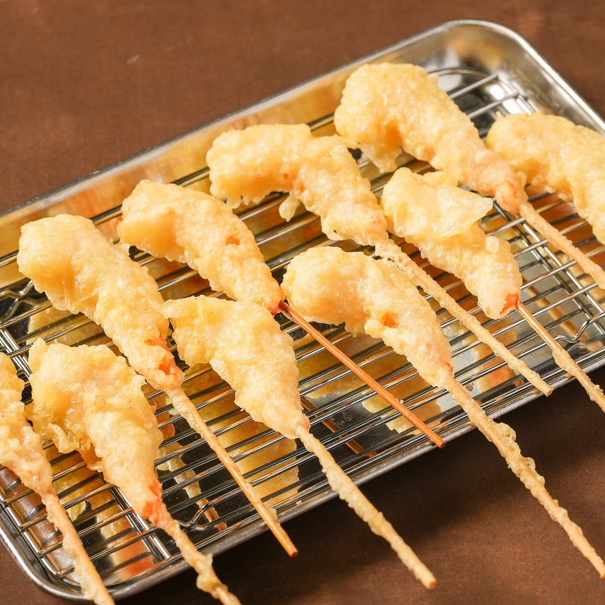 リーズナブルに本格海鮮と揚げたて天ぷらが楽しめる人気店