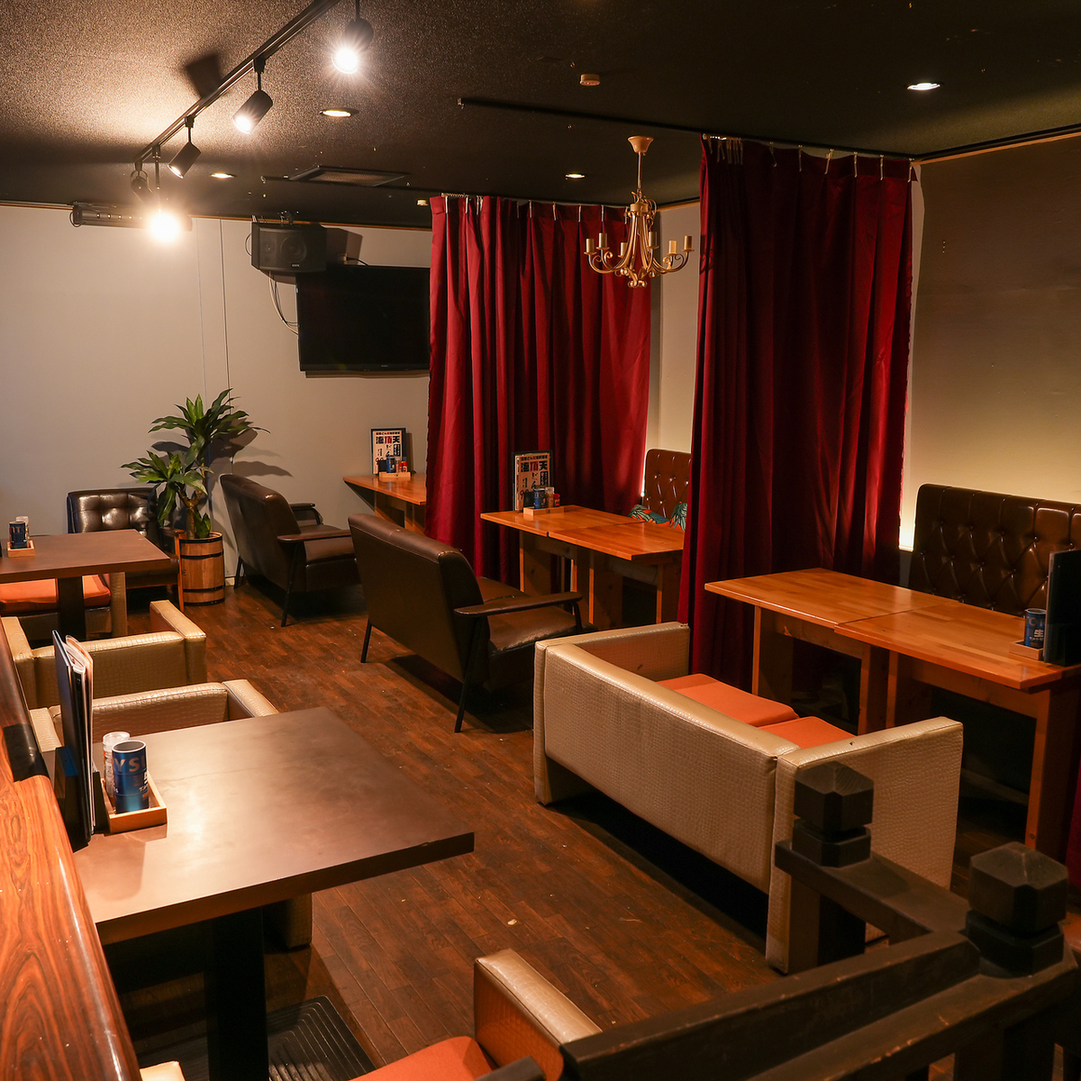 1階全席個室　2階宴会場完備40名収容可能◎