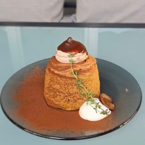 季節のシフォンケーキ