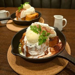 Tiramisu-style French toast