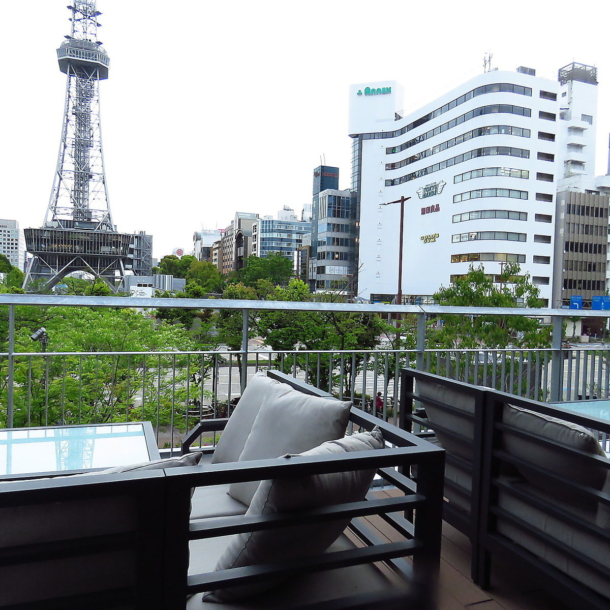 We are also open for lunch!