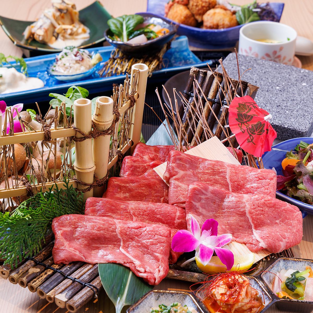 Enjoy hotpots and a la carte dishes made with carefully selected A5-ranked Wagyu beef.
