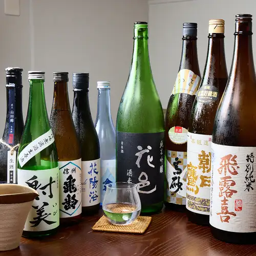 豊富な日本酒を飲み比べ