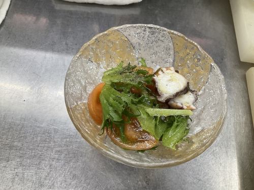 octopus and tomato salad