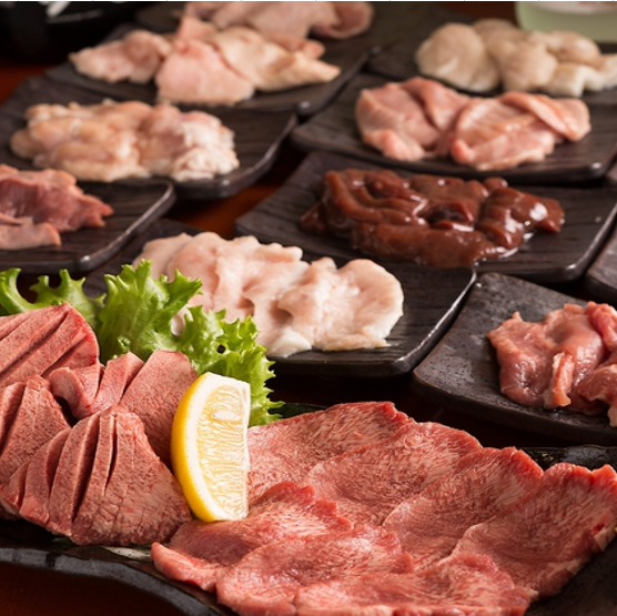 焼肉グランプリ金賞店「和牛焼肉まんぷく」飲み放題つき焼肉コースは5000円からご用意！