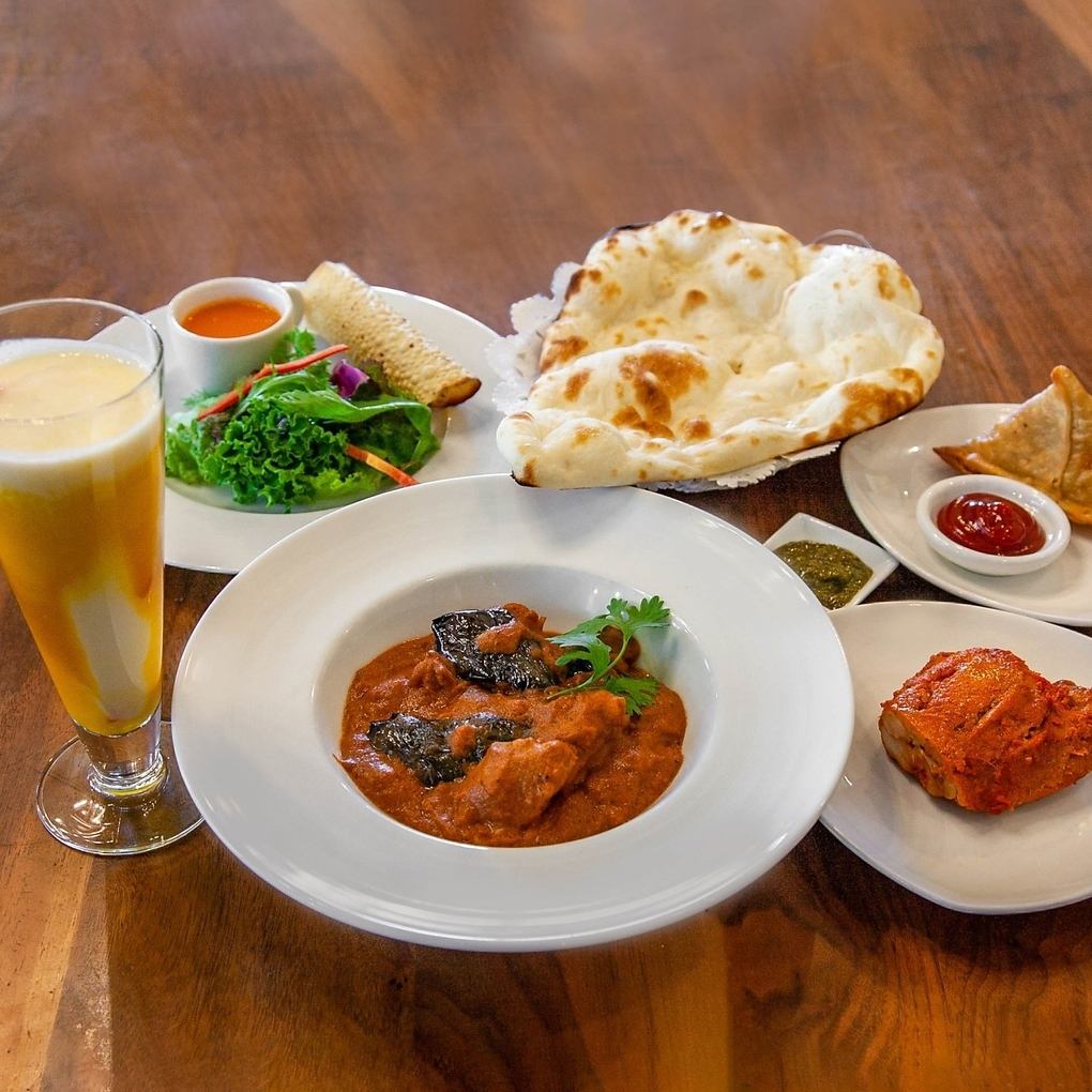 You can enjoy authentic Indian food and enjoy a wide variety of sake.A shop that boasts an atmosphere.