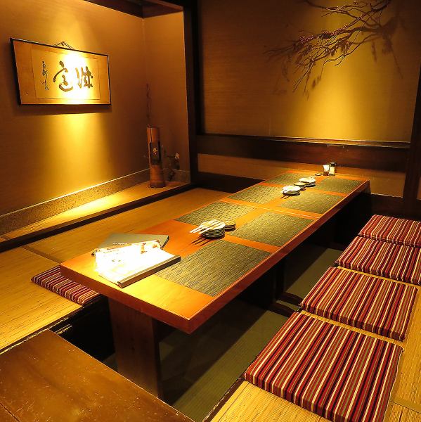調光を施したあたたかな灯りの個室を多数ご用意。少人数から大人数まで、人数に合わせた個室席をご用意いたします。宴会や接待、会食、歓迎会にも◎日常を忘れた和モダンなプライベート空間は雰囲気◎飲み放題コースも充実！海鮮や炉端焼き、鍋、蕎麦、寿司、天ぷらなど和食が自慢の土風炉で自慢のお料理をご堪能ください！