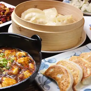 Food-only course: 3,300 yen - 10 dishes