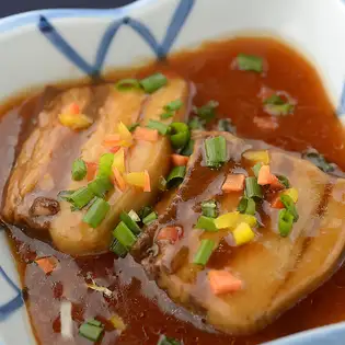 豚の角煮・鶏の唐揚げ/鶏肉とカシューナッツ炒め