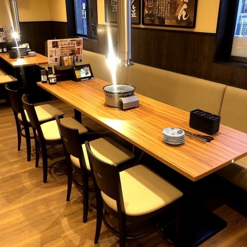 清潔感のある落ち着ける雰囲気の店内◎