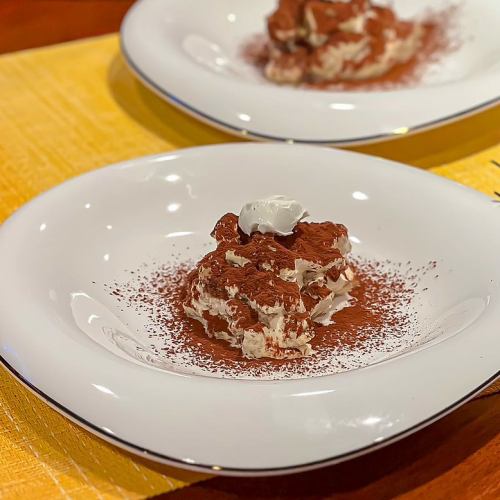 1.5階の隠れ家で楽しむ、イタリアンコースをご用意!7,700円(税込)~