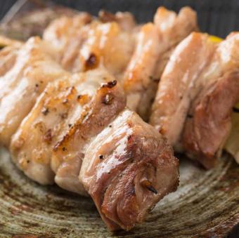 《忘新年会に》ビュッフェで本格炭火焼鳥と絶品エビ料理♪『宴会・打ち上げプラン』5000円(税込)