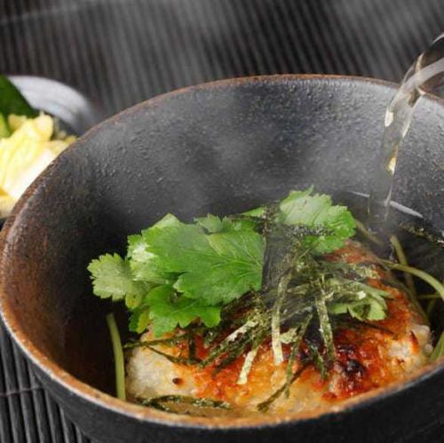 焼きおにぎり茶漬け