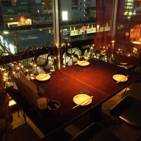 在看着靠窗的座位的时候…♪