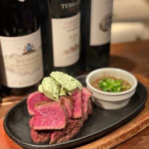 와규 붉은 고기 희귀 스테이크 200g