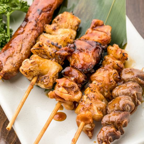 土日祝16時~焼き鳥・肉寿司・餃子やしゃぶしゃぶなども食べ放題