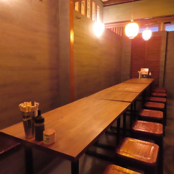 【個室やオープン席でご案内★】仲間との飲み会、会社宴会でも嬉しい広々店内!天神で焼き鳥、肉寿司、肉メニュー、餃子などの食べ飲み放題をお探しの方はニューフェイスな「2525屋」の食べ放題をお得にご利用くださいませ!