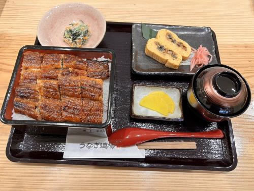 Enjoy a luxurious lunch with a high-quality eel menu!