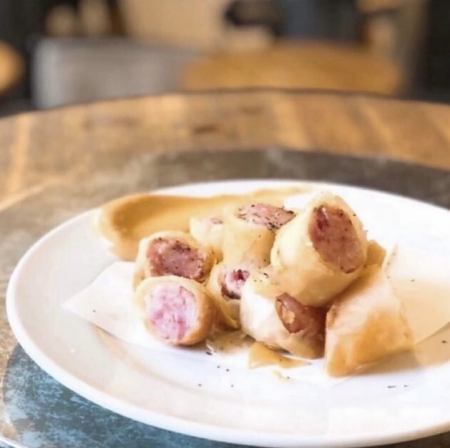 極太ソーセージの春巻きフリット