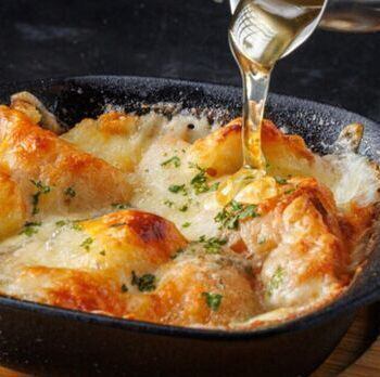 ４種のチーズと蜂蜜のパングラタン