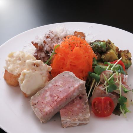 おまかせ前菜盛り合わせ5種