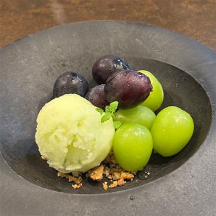 伊豆松崎町産のぶどう食べ比べ