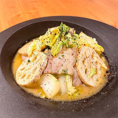 秋冬限定:食欲そそる伊豆猪肉の旨みパスタ